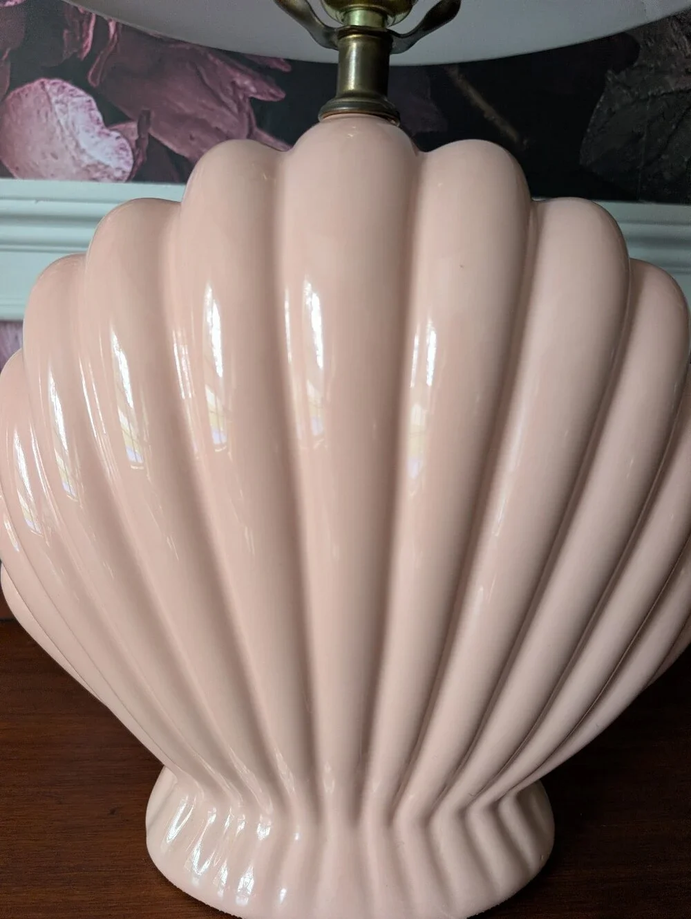 Vintage 1980s Art Deco Glossy Pink Palm Beach Regency Ceramic Seashell lamp 24